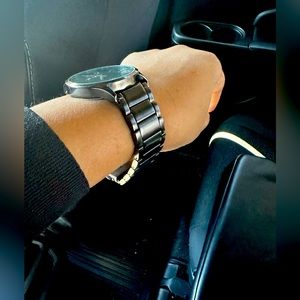 GINO MILANO MENS BEAUTIFUL 😍 WATCH WITH NEW BATTERY IN EXCELLENT CONDITI…